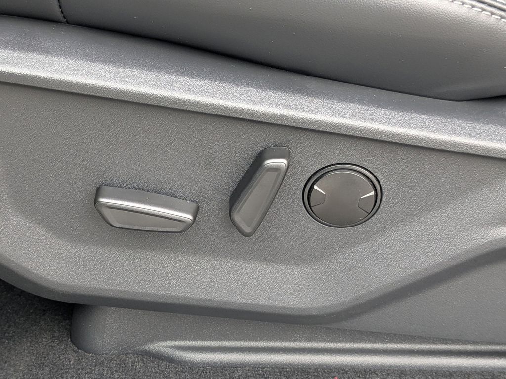 2025 Ford Expedition Platinum MAX