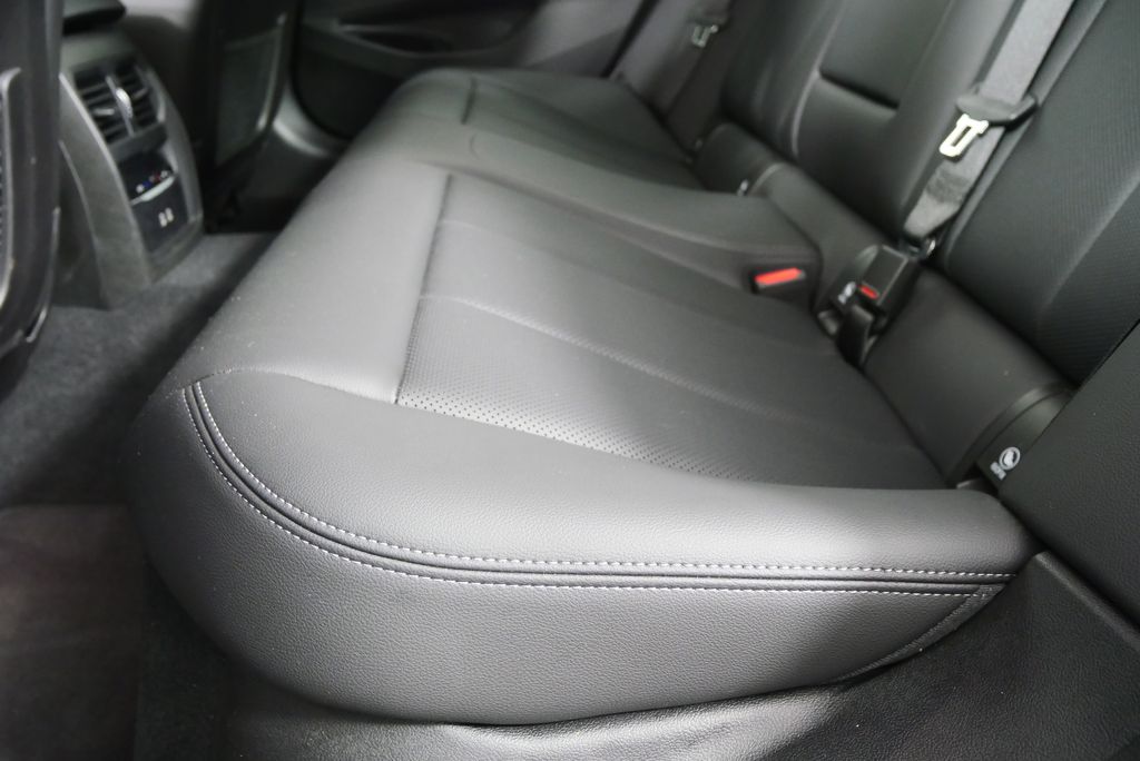 2022 BMW 3 Series 330i 15