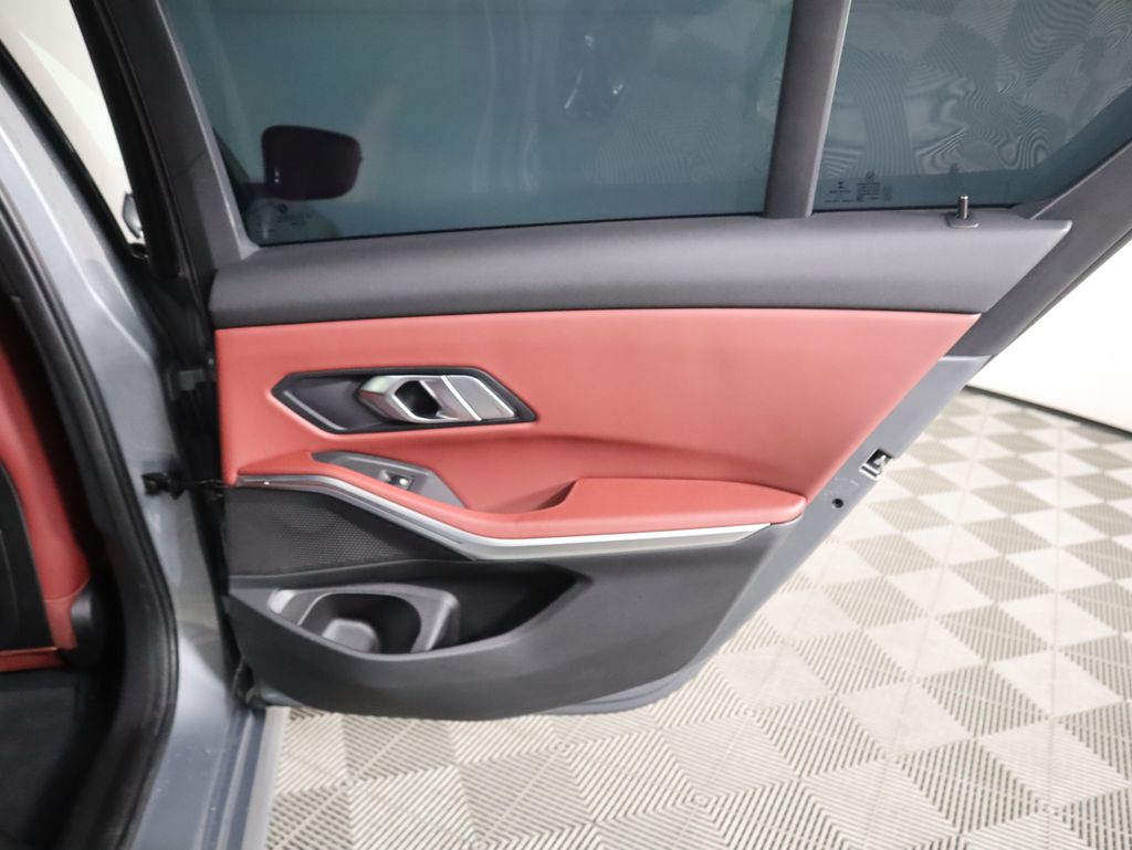 Thumbnail: 2023 BMW 3 Series - 28