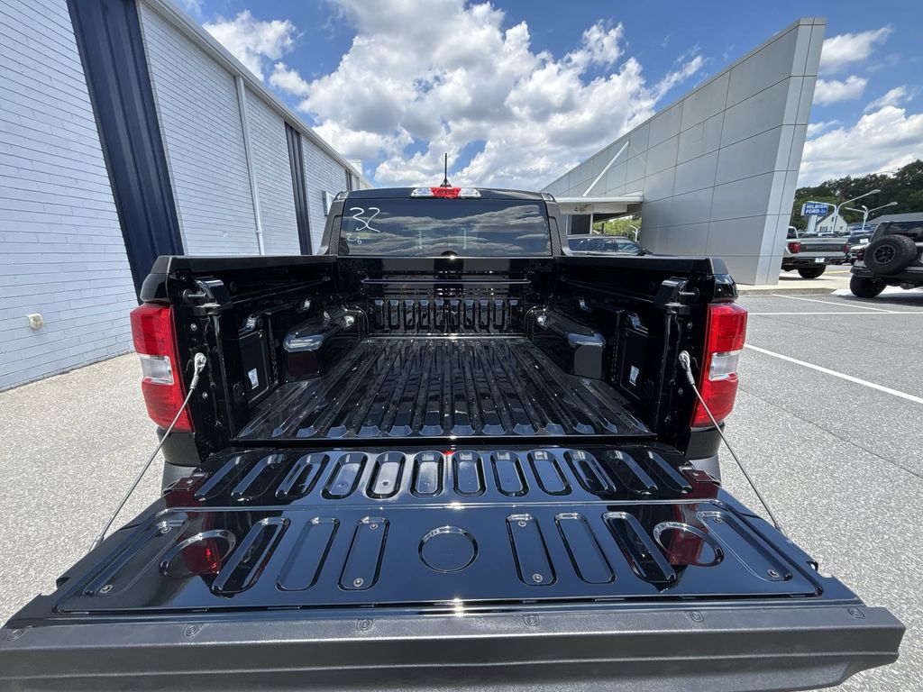 New 2026 Shadow Black Ford XL image 20