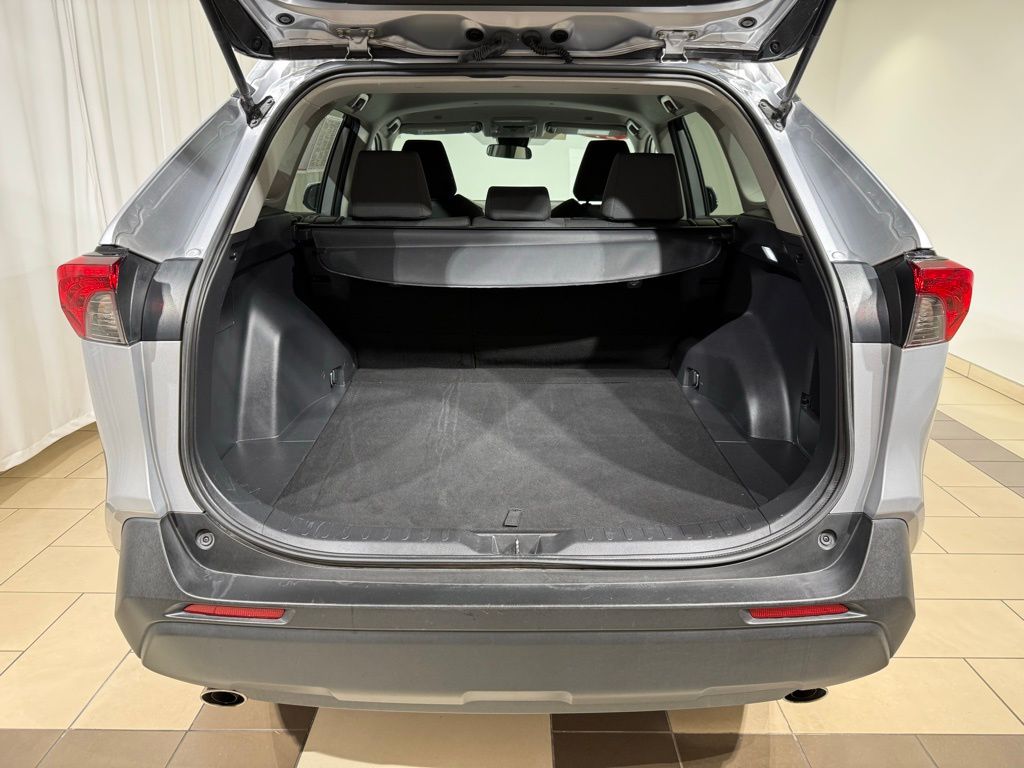 2024 Toyota RAV4 XLE 14