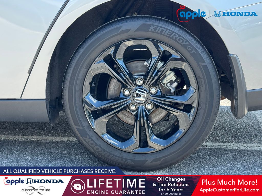 2025 Honda Accord SE - Photo 6