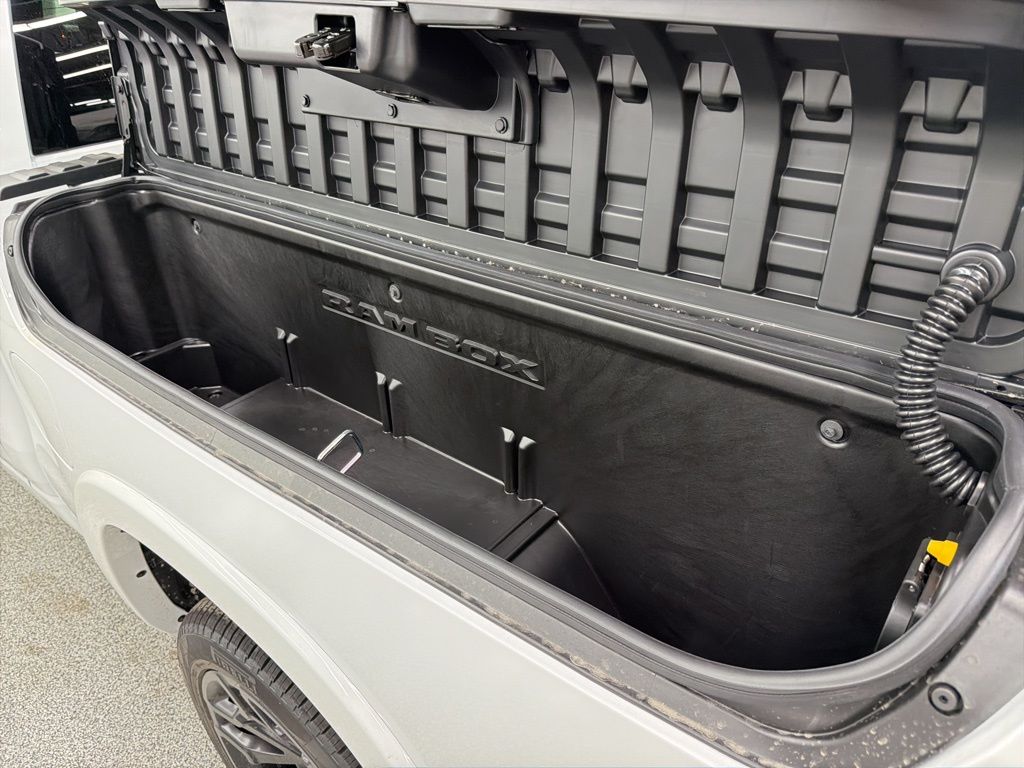 2026 Ram 1500 Limited - 9