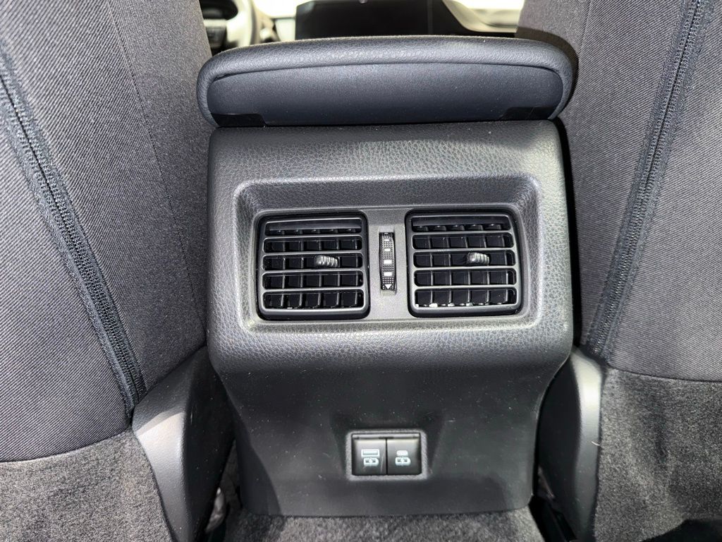 Thumbnail: 2025 Toyota Camry - 19