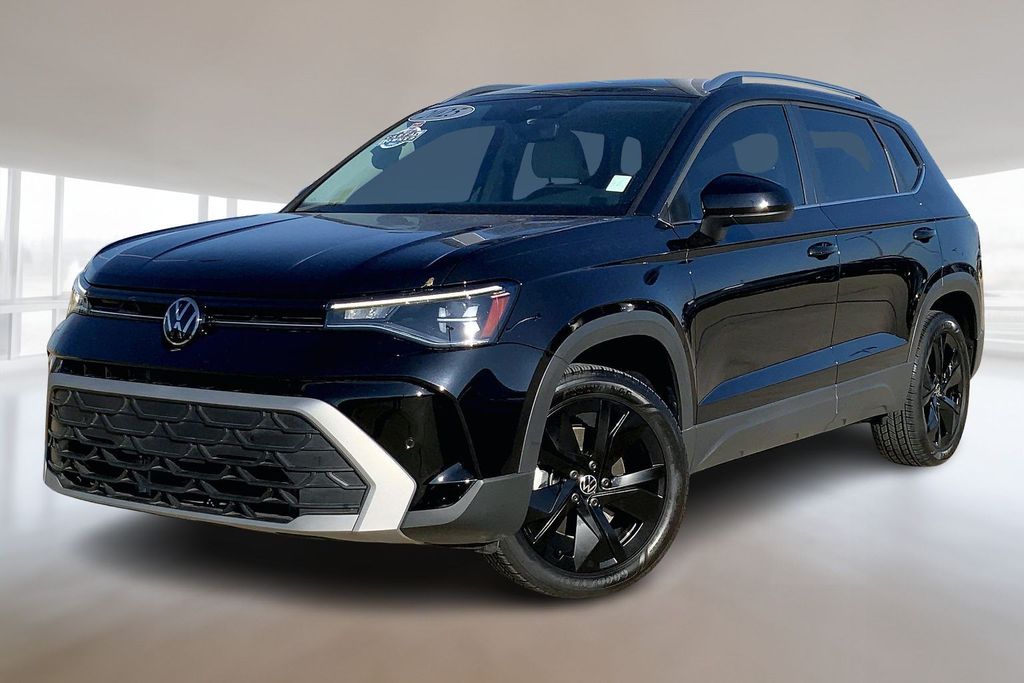 2025 Volkswagen Taos SE FWD