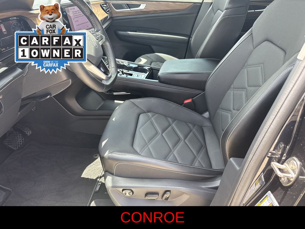 2024 Volkswagen Atlas 2.0T SE w/Technology Black at Cook Ford