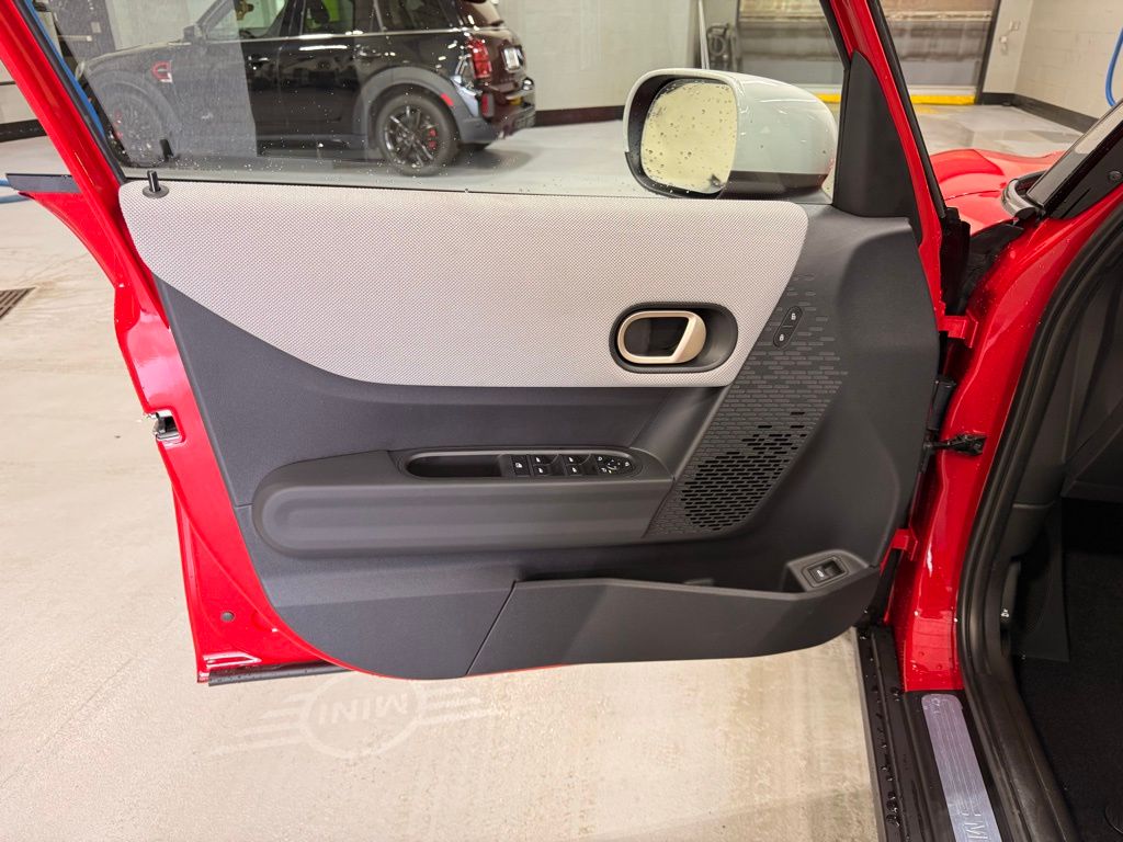 Thumbnail: 2025 MINI Cooper Hardtop - 10