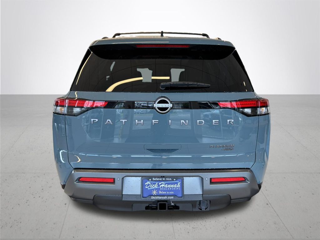 2026 Nissan Pathfinder Platinum