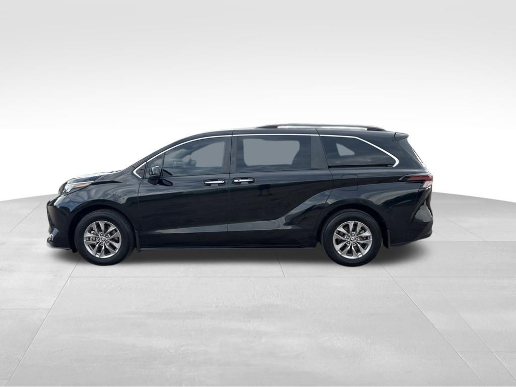 Used 2024 Toyota Sienna Van
