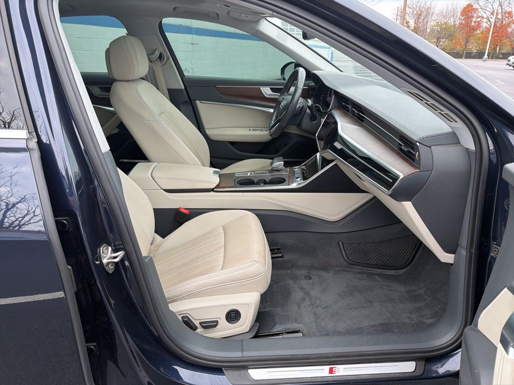 Thumbnail: 2021 Audi A6 - 26