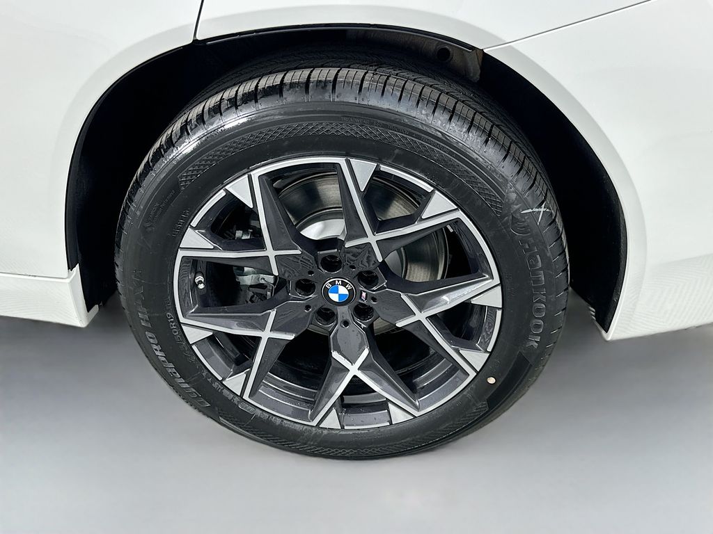 Thumbnail: 2026 BMW X3 - 23