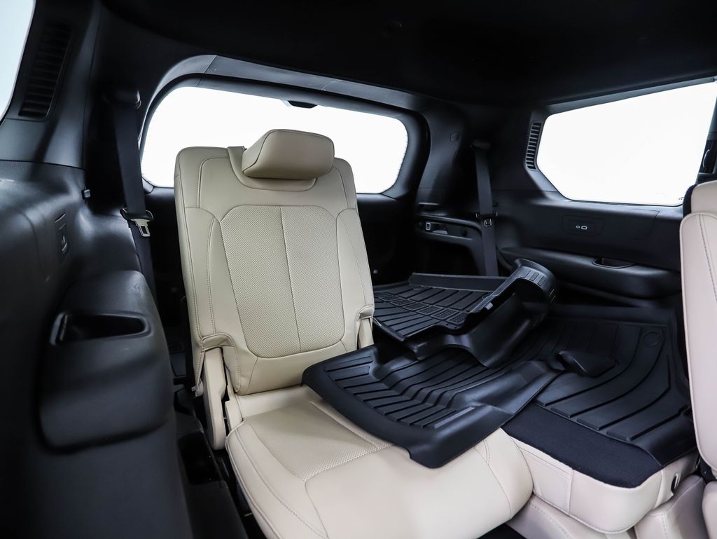 2023 Jeep Grand Cherokee L Limited Edition 28