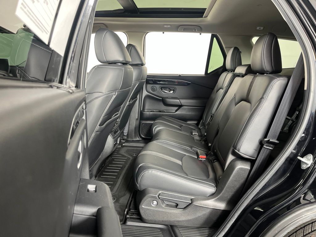 Thumbnail: 2025 Honda Pilot - 30