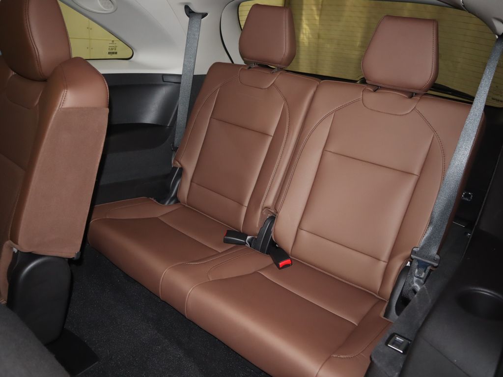 Thumbnail: 2020 Acura MDX - 24