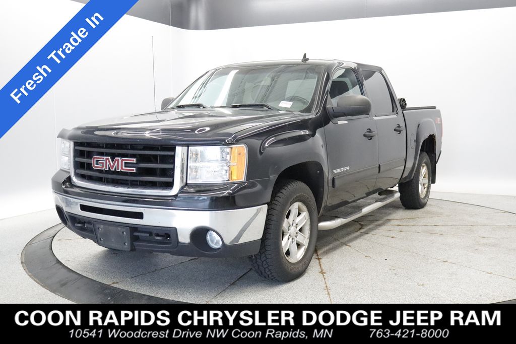 Onyx Black 2011 GMC Sierra 1500 SLE Crew Cab 4WD Pickup Truck Four-Wheel Drive 6-Speed Automatic