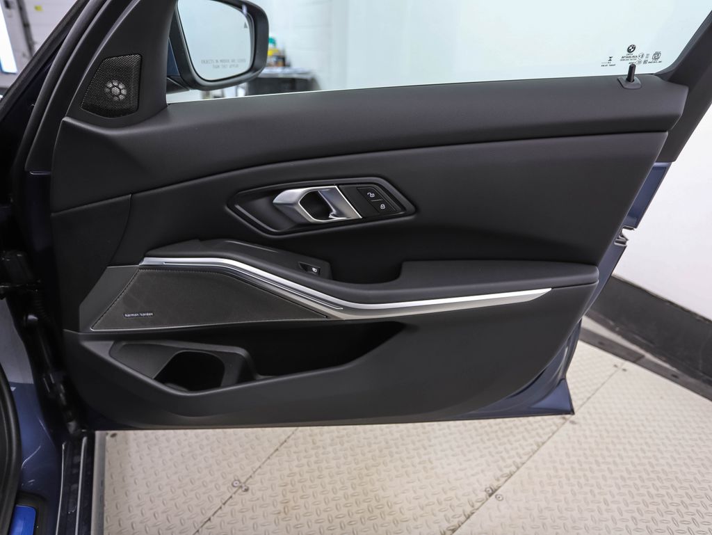 Thumbnail: 2026 BMW 3 Series - 29