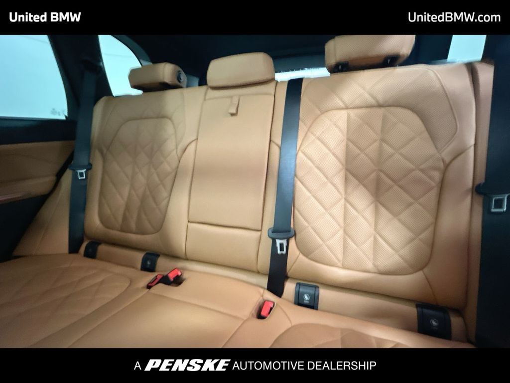 Thumbnail: 2026 BMW X5 - 21