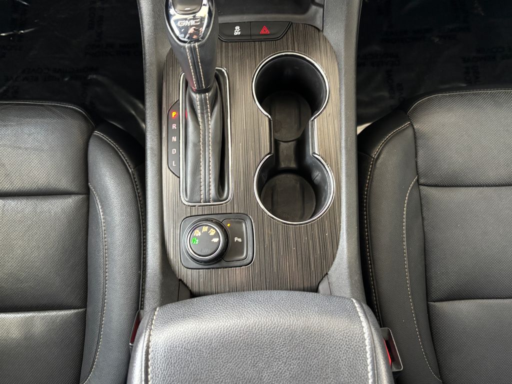 Thumbnail: 2017 GMC Acadia - 17