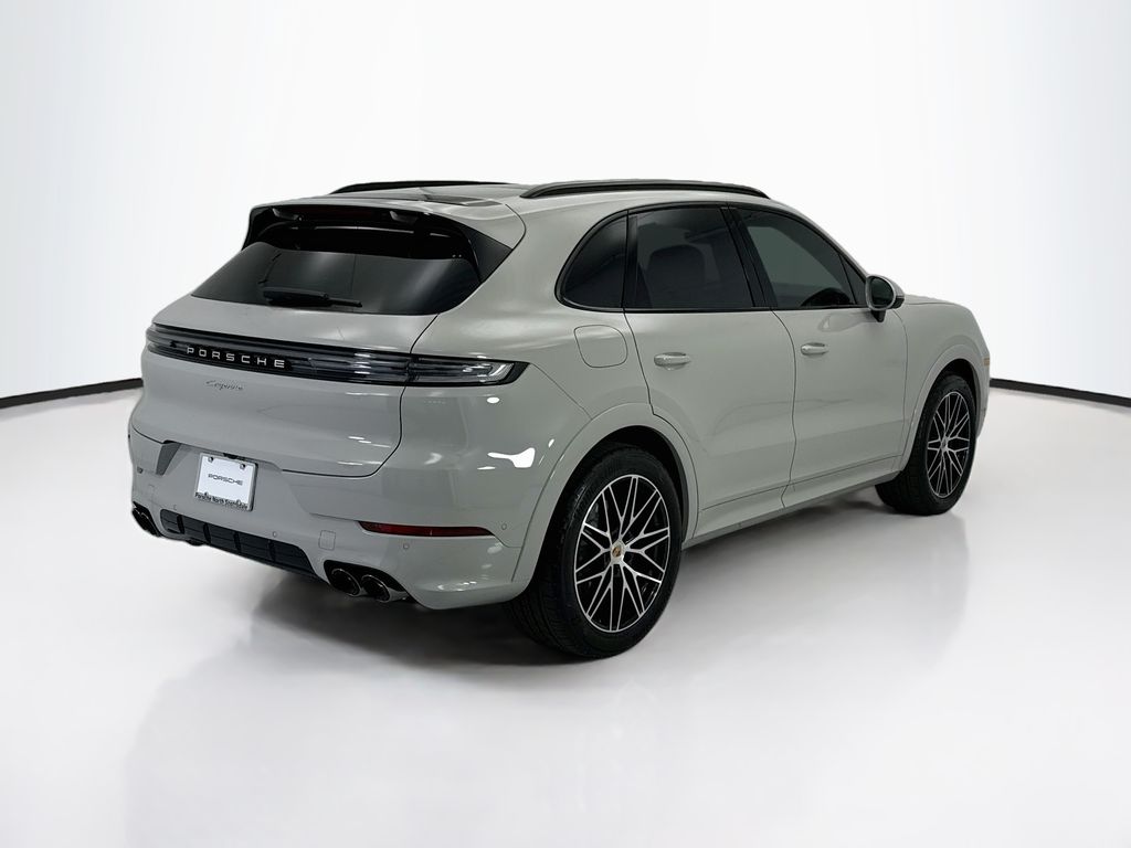 Thumbnail: 2026 Porsche Cayenne - 7