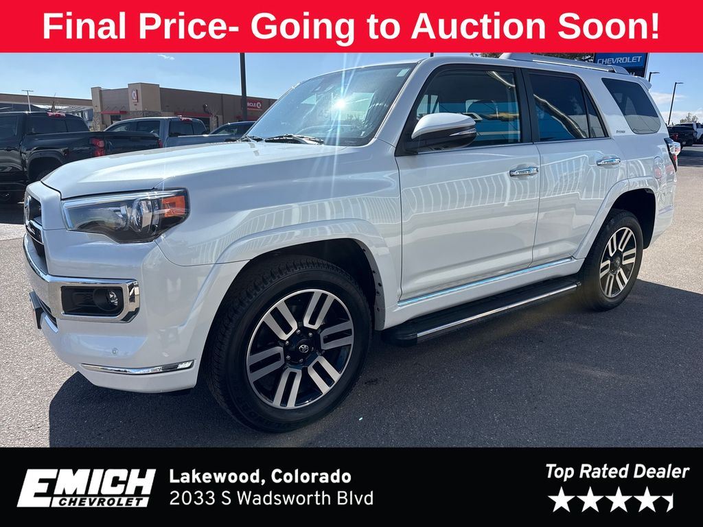 White (Wind Chill Pearl) 2024 Toyota 4Runner SUV / Crossover All-Wheel Drive 5-Speed Automatic