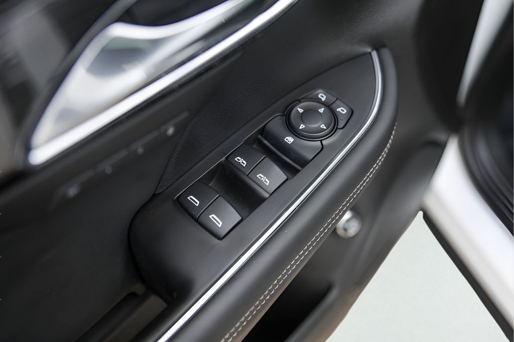 Used Car 2023 Buick Envision  Essence For Sale Under $30,000 In Austin, Texas