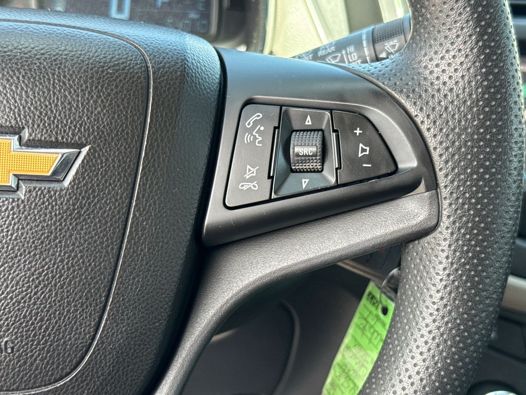Used 2016 White Chevrolet LS image 16