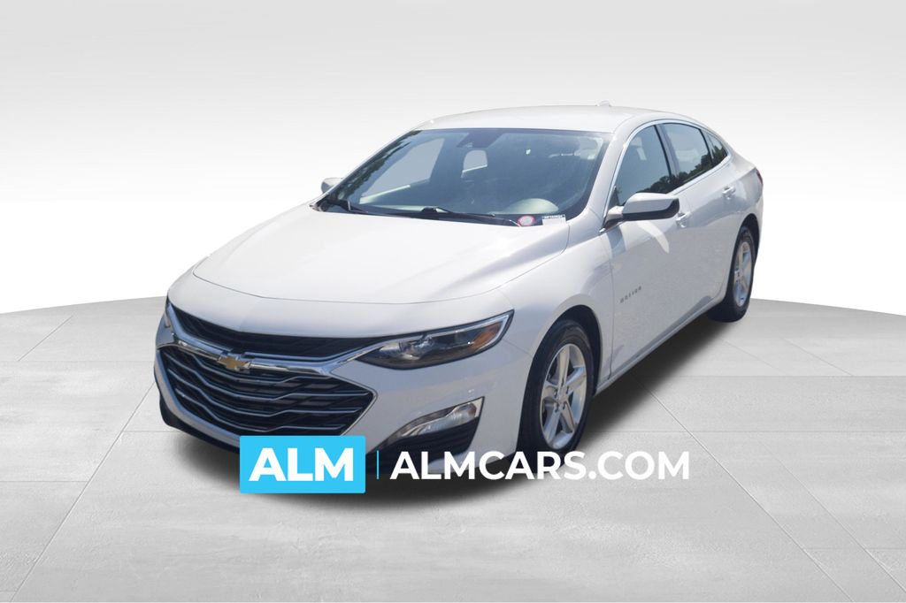 Summit White 2024 Chevrolet Malibu Sedan Front-Wheel Drive Continuously Variable Transmission
