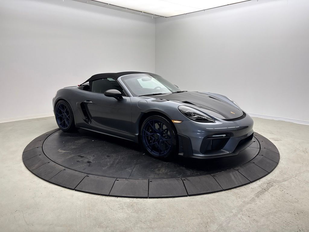 Thumbnail: 2025 Porsche  - 9