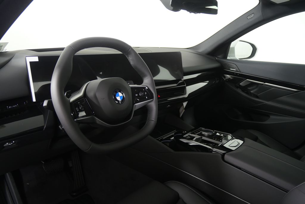 Thumbnail: 2026 BMW 5 Series - 12