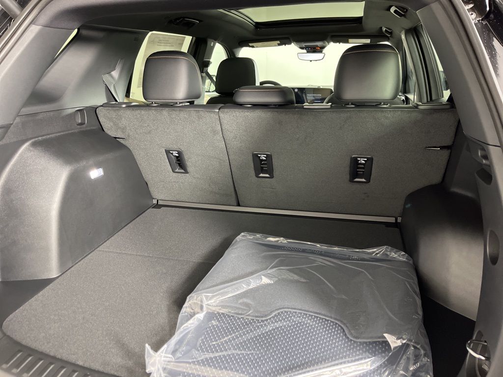 Thumbnail: 2026 Chevrolet Equinox - 21