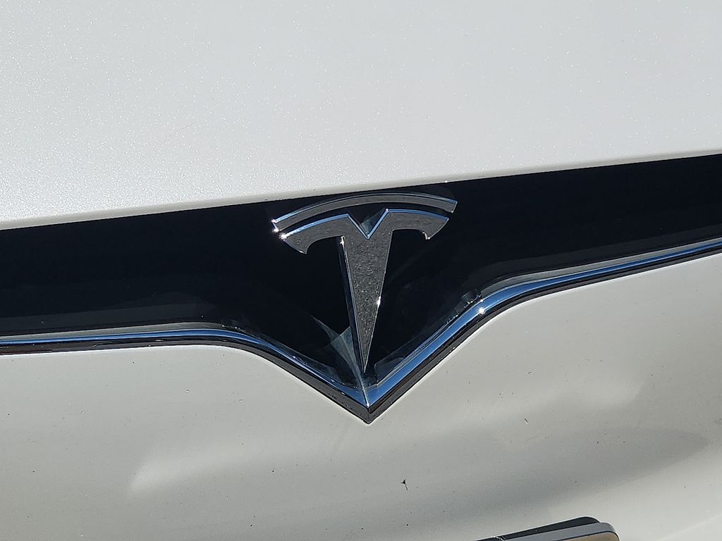 Thumbnail: 2019 Tesla Model X - 4