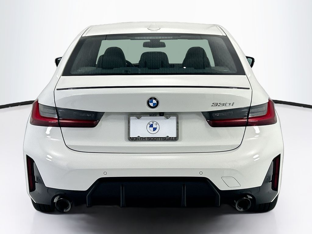 Thumbnail: 2026 BMW 3 Series - 6