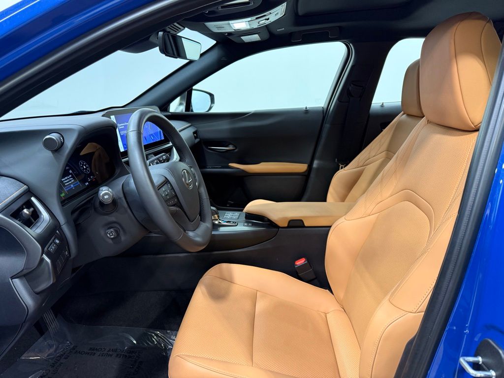 Thumbnail: 2025 Lexus UX - 12