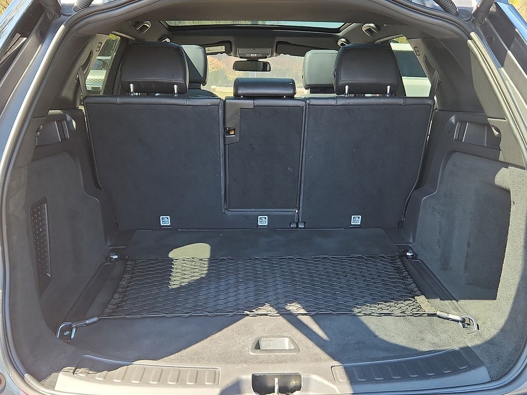 Thumbnail: 2019 Land Rover Discovery Sport - 29