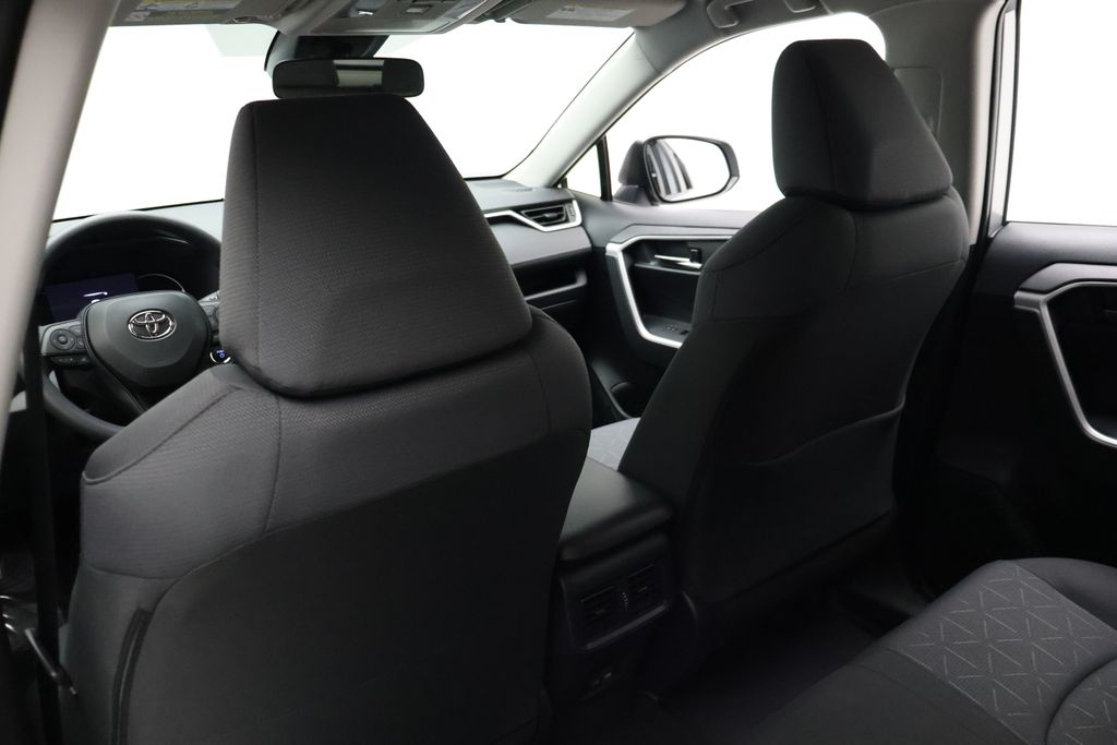 Thumbnail: 2025 Toyota RAV4 - 20