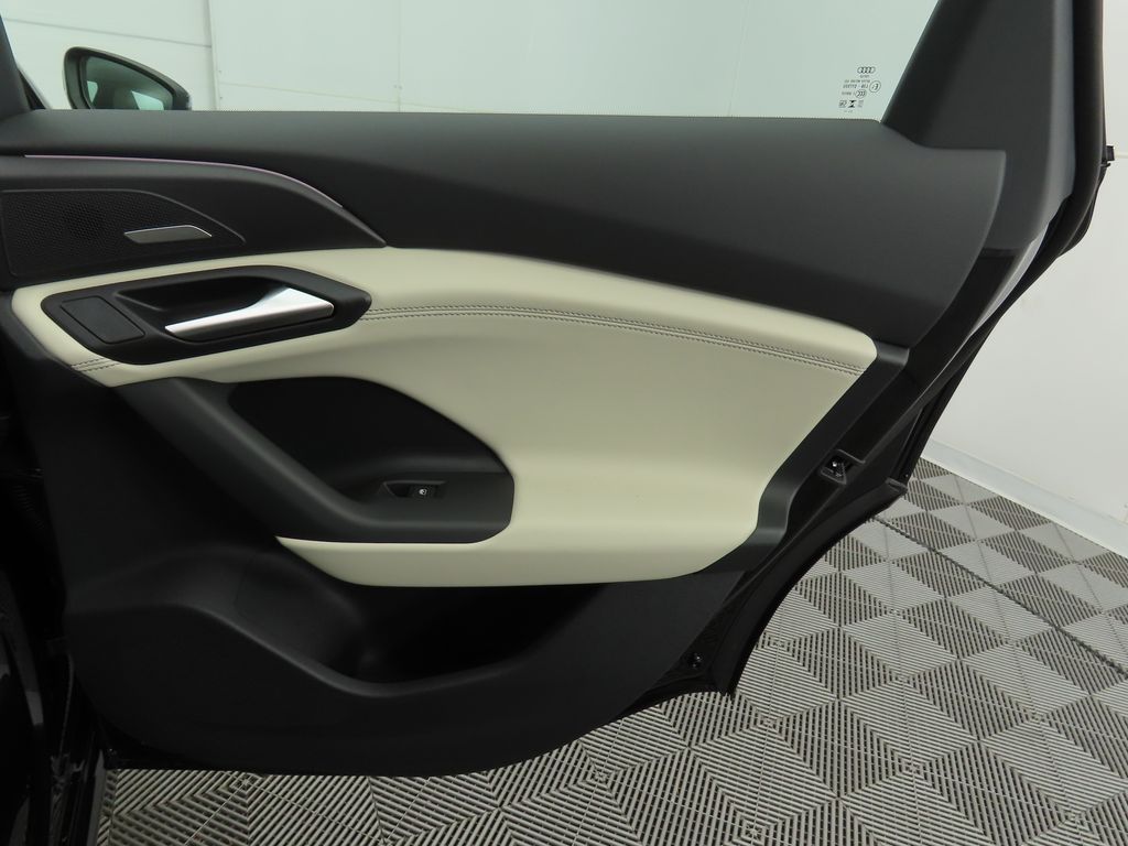 Thumbnail: 2025 Audi A6 - 27