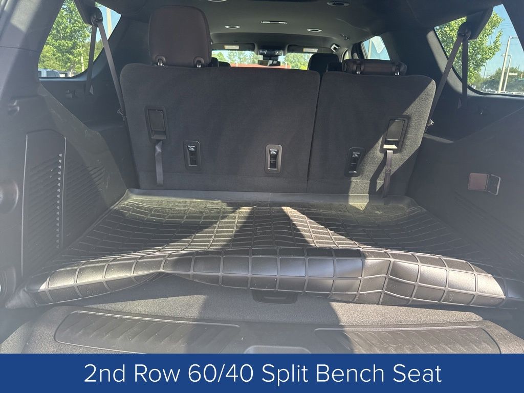 2023 Chevrolet Suburban 2WD LS