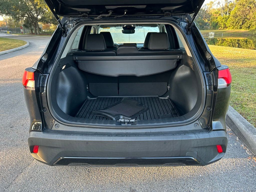 Thumbnail: 2024 Toyota Corolla Cross - 10