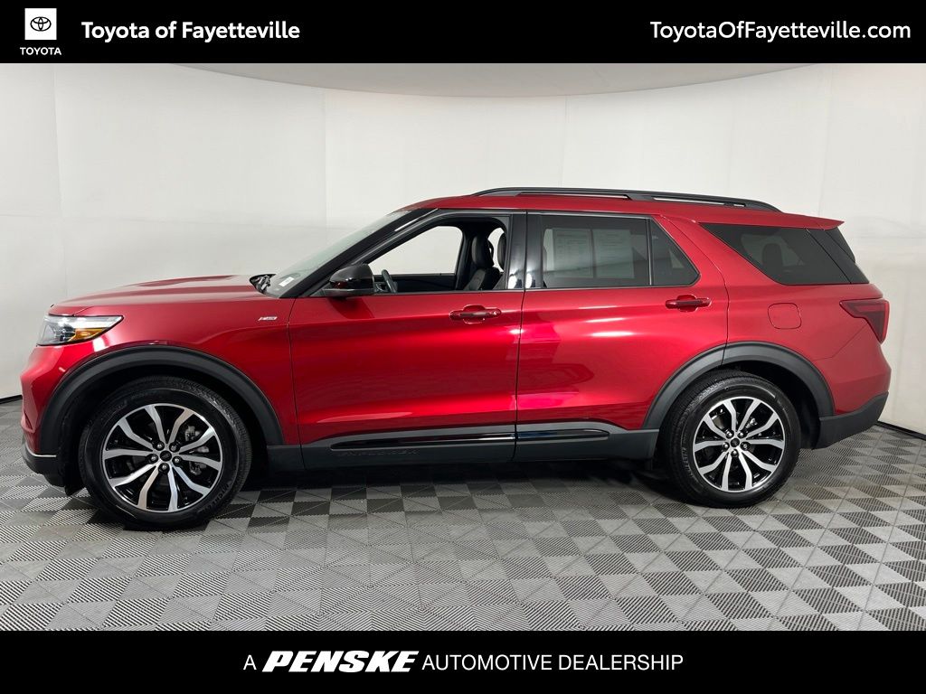 Thumbnail: 2023 Ford Explorer - 15