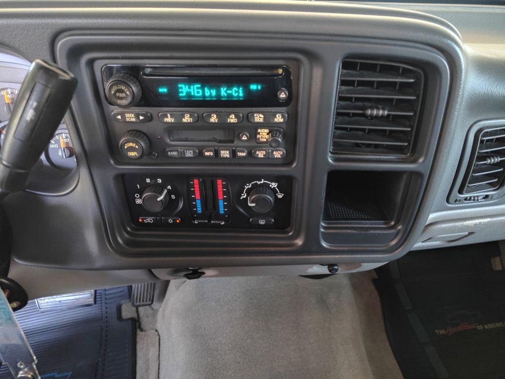 Used Car 2004 Chevrolet Tahoe  Ls For Sale In Austin, Texas