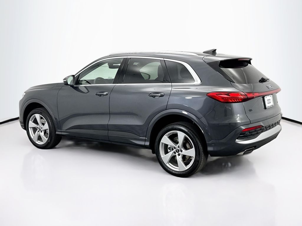 Thumbnail: 2025 Audi Q5 - 7