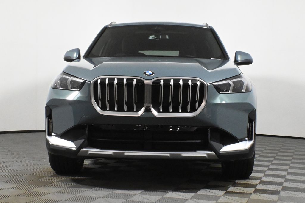 Thumbnail: 2026 BMW X1 - 10