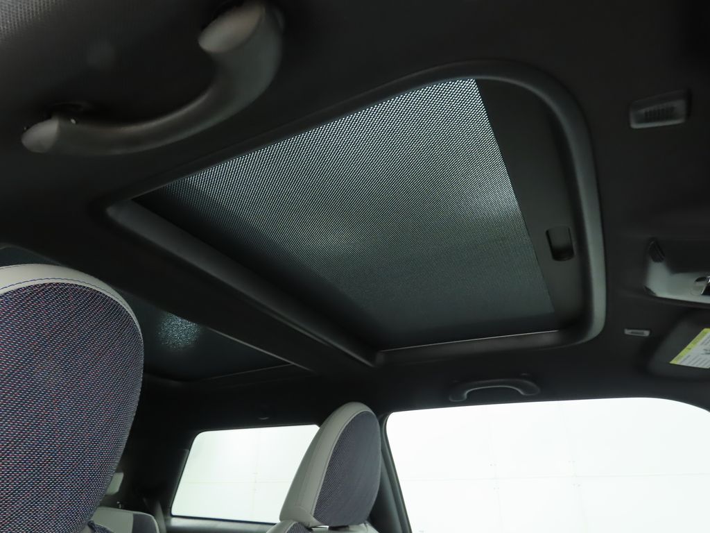 Thumbnail: 2026 MINI Cooper - 20