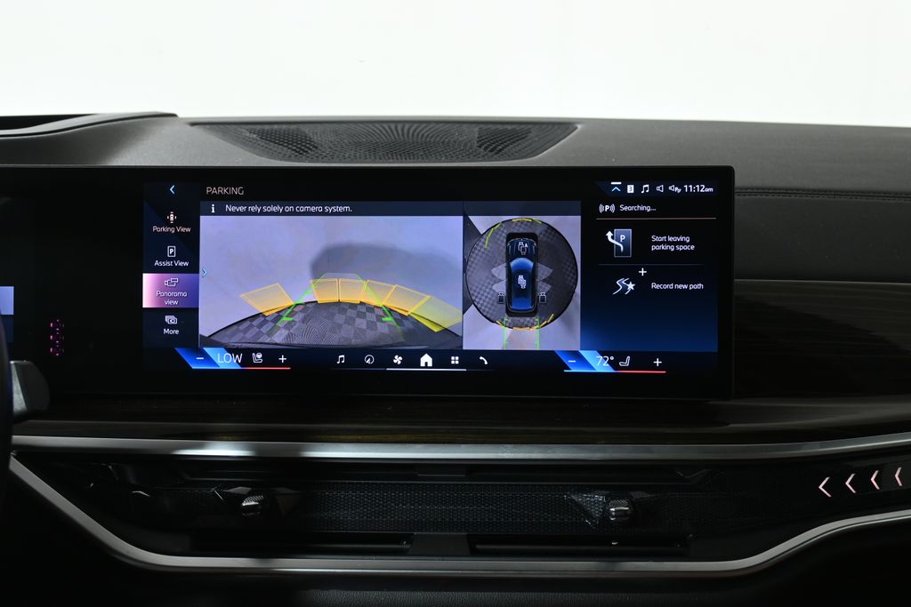 Thumbnail: 2024 BMW X6 - 23