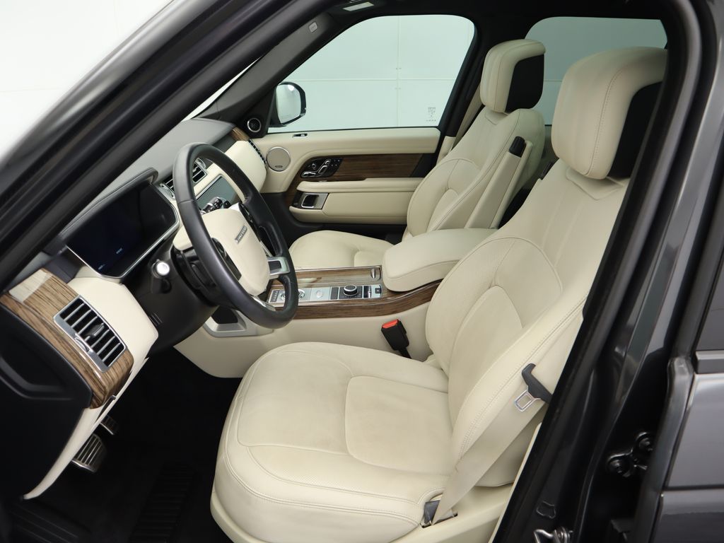 Thumbnail: 2022 Land Rover Range Rover - 19