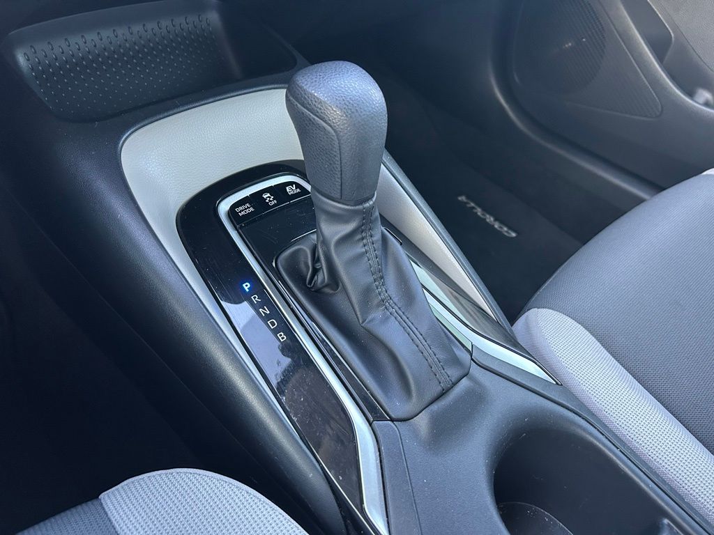 Thumbnail: 2025 Toyota Corolla - 25