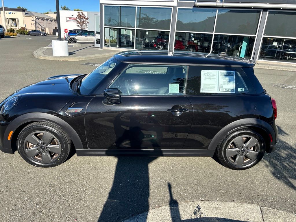 Thumbnail: 2022 MINI Cooper - 2