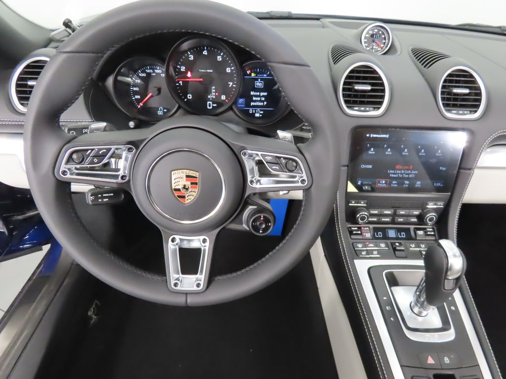 Thumbnail: 2025 Porsche 718 Boxster - 24