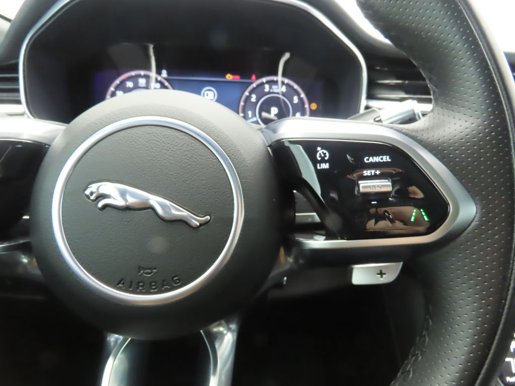 Thumbnail: 2021 Jaguar F-Pace - 12