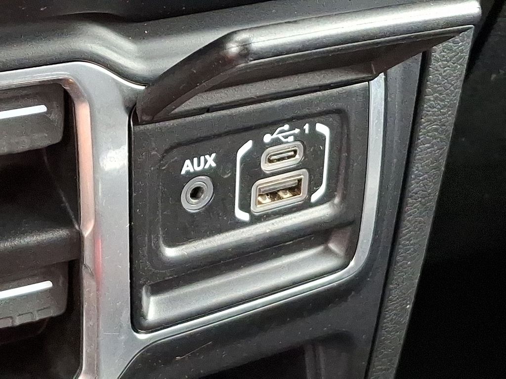 Thumbnail: 2020 Jeep Gladiator - 26